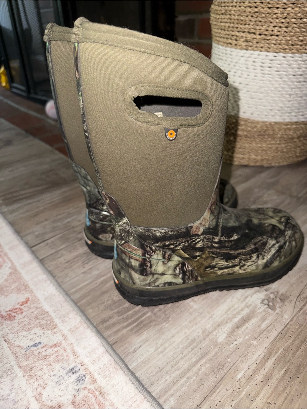 Bogs Kids Camo Rain & Snow Boots - Olive/Green